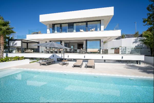 Villa Afma ultra modern and bright house