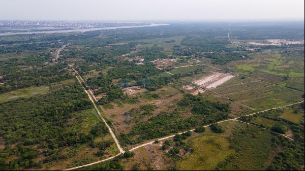 Two hectares in the emerging axis of Nueva Asunción