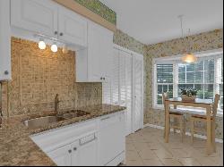 131 E Park Circle Unit 15E, Indian River Shores FL 32963