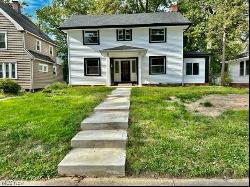 3167 Sycamore Road, Cleveland Heights OH 44118