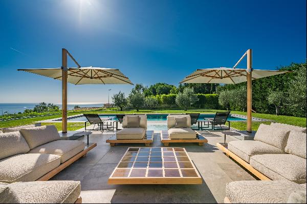 An exceptional, luxurious villa in the heights of Super Cannes with an indoor and outdoor 
