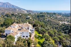 Unique cortijo-style villa with stunning sea and mountain views , Benahavis 29678