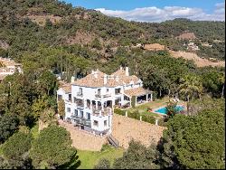 Unique cortijo-style villa with stunning sea and mountain views , Benahavís 29678