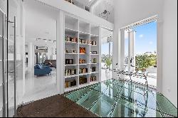 MODERN LUXURY VILLA WITH A FANTASTIC VIEW OF VIENNA, ONLY 20 MIN TO VIENNA CITY