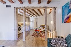 Cozy renovated apartment in Raval