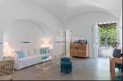 Beautiful apartamanent with garden in the centre of Capri