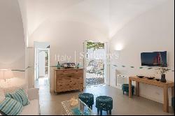 Beautiful apartamanent with garden in the centre of Capri