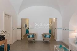 Beautiful apartamanent with garden in the centre of Capri