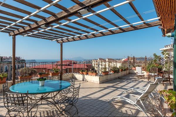 Renovated penthouse with floor terrace and seaview