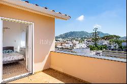 Top floor fully renovated apartment in Ischia's city center