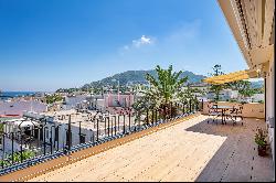 Top floor fully renovated apartment in Ischia's city center