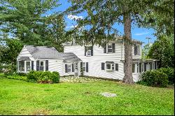 Antique Colonial on 12.69 Acres