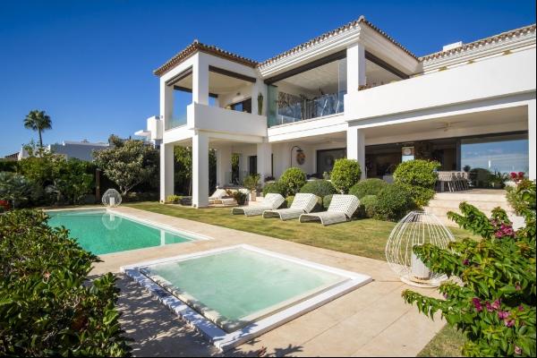 Villa for sale in Málaga, Marbella, Sierra Blanca, Marbella 29602