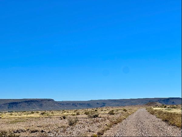 Alamito Valley, Ranch Road 169, Marfa, TX 79843