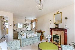 Glade Road, Marlow, Buckinghamshire, SL7 1DY