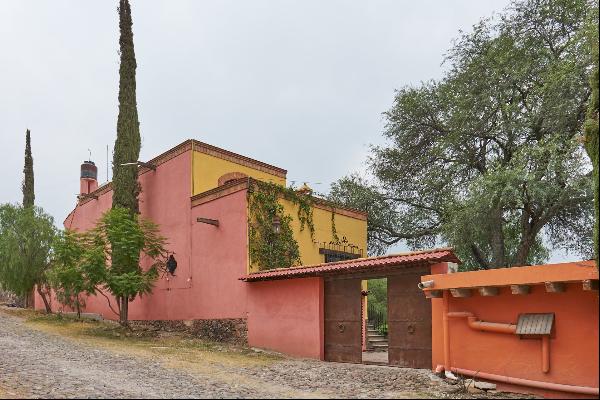 22 W Correo, #1, San Miguel de Allende, MEXICO