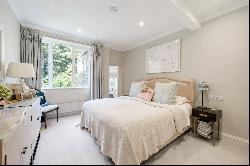 Cheyne Gardens, London, SW3 5QU