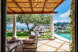 Impressive property with double pool in the center of Capri