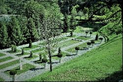 Luxury Renaissance Villa on the hills of Garfagnana Region