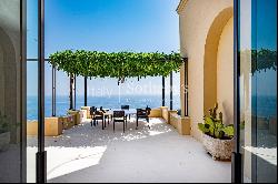 18th-century design villa with pool in Positano