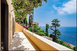 18th-century design villa with pool in Positano