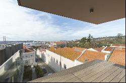 4 Bedroom Triplex with rooftop terrace and front river view