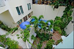 STUNNING 3 LEVEL 3 BEDROOM PENTHOUSE ON THE BEST CORNER IN PLAYA DEL CARMÉN
