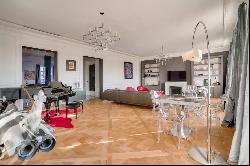 Superb restored apartment - Avenue Foch