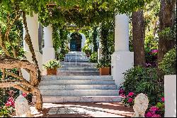 Outstanding nineteenth century Villa in enchanting Capri