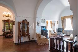 Monumental house in the center of Capri