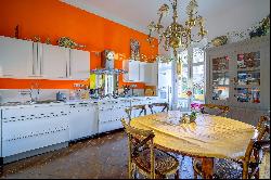 In the heart of Nice - 3-bedroomed Bourgeois apartment with private garden