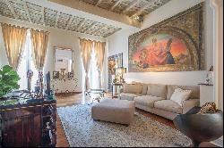 Prestigious apartment in Via Frattina