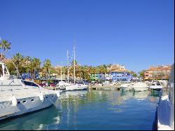 Puerto Deportivo, Sotogrande, Cadiz, 11310