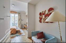 Fully refurbished reception apartement - Parc Monceau