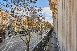 Fully renovated reception apartment - Parc Monceau