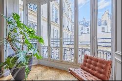 Fully renovated reception apartment - Parc Monceau