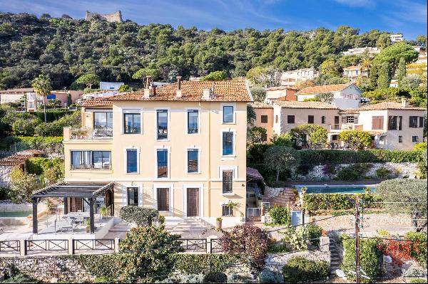 Duplex apartment with garden, private swimming pool and panoramic sea view in Villefranche