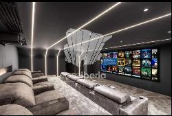 Ready-to-Move 4-Bed Villa with Infinity Pool