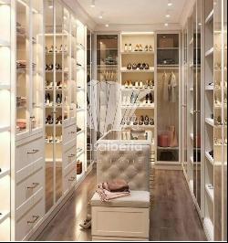 Ready-to-Move 4-Bed Villa with Infinity Pool