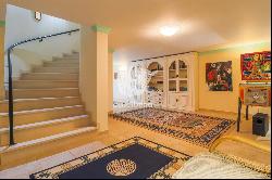 Grand Villa with Panoramic Views in Lagos Countryside