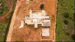 New Villa in a Quiet Area