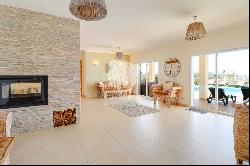 Hillside Villa Retreat with Spectacular Views