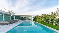 Four bedroom villa with pool, for sale, in Vila do Conde, Portugal