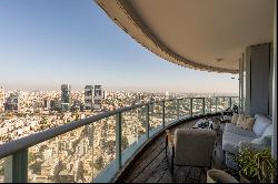 Lavish Sea View Apartment in Luxurious Tower in Tel Aviv