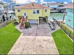 1319 Maui Drive, Tiki Island TX 77554