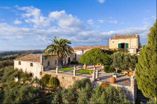 Historic estate with pool nestled in the iblean vineyards