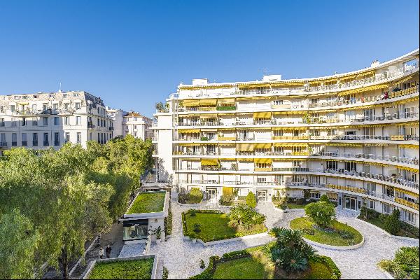 Sole agent: Nice Carré d’or, Le Palace, little gem apartment of 2 bedrooms