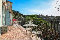 Sole agent - Provencal villa with a panoramic view of the hills of Nice