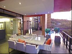 EXECUTIVE MANSION IN WAVERLEY, BLOEMFONTEIN