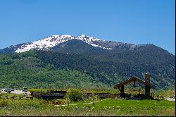 Riverfront Living In Crested Butte